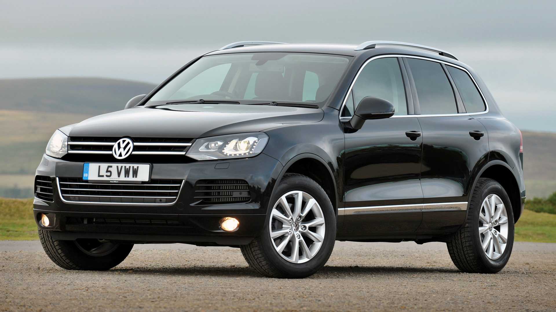 2010 Volkswagen Touareg in Chesterfield, MO